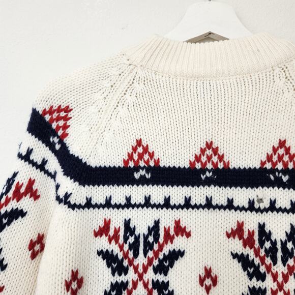 Vintage 80s Red Navy Snowflake Knit Sweater White Acrylic Pullover Grandpacore M - Picture 9 of 10